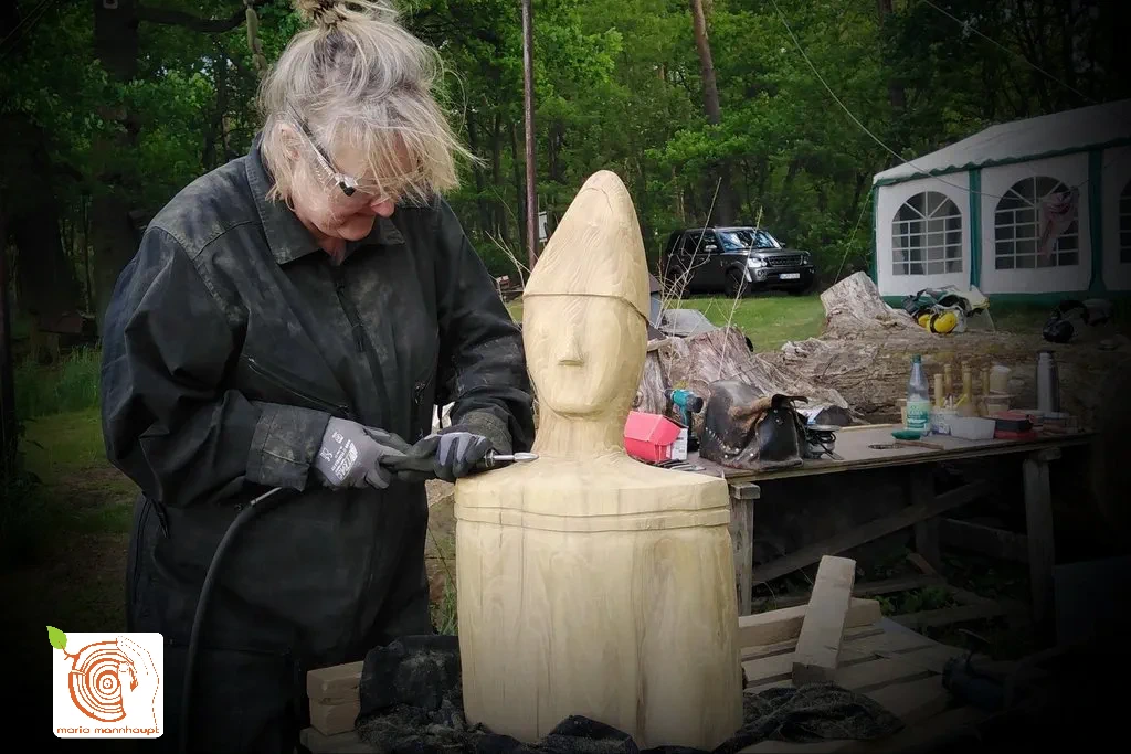 14 Bildhauerei mit Holz - 3-Tage-Workshop K1