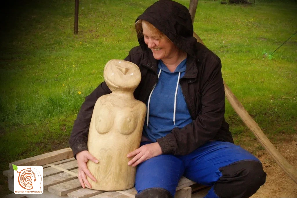 27 Bildhauerei mit Holz - 3-Tage-Workshop K1